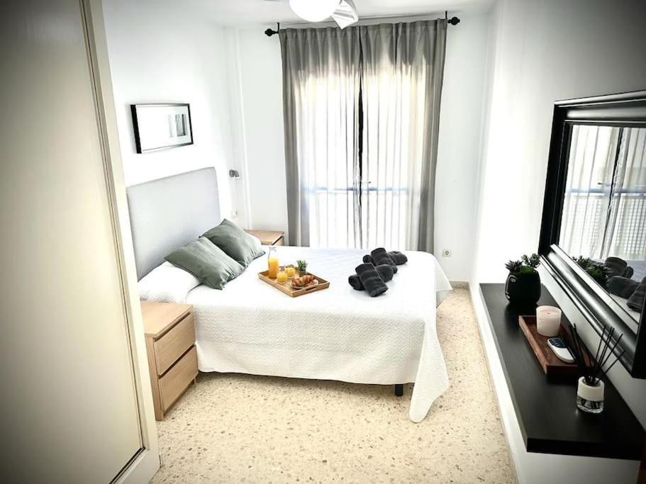 Apartmán El Rincon De Apolo. Atico Con Aparcamiento Gratis. Màlaga Exteriér fotografie