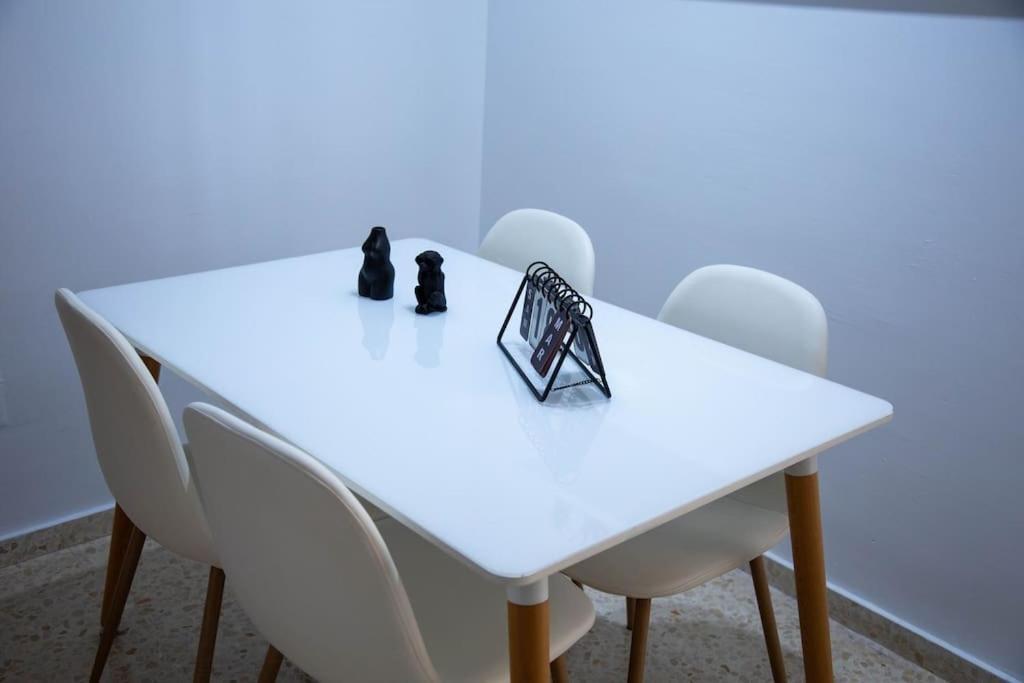 Apartmán El Rincon De Apolo. Atico Con Aparcamiento Gratis. Màlaga Exteriér fotografie