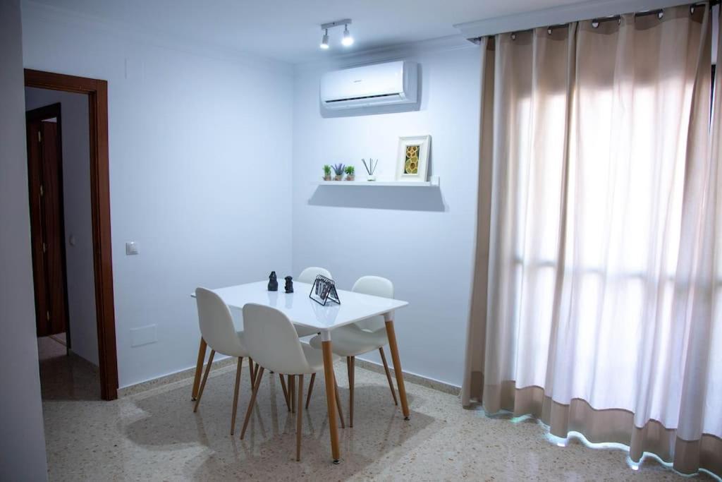 Apartmán El Rincon De Apolo. Atico Con Aparcamiento Gratis. Màlaga Exteriér fotografie